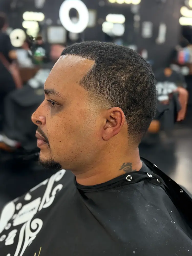 Short cut with a crisp line-up and fade
